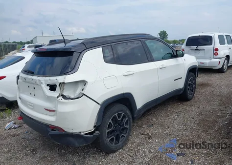 2019 Jeep Compass Trailhawk 4X4 z USA, uszkodzony, nr VIN 3C4NJDDB3KT760631